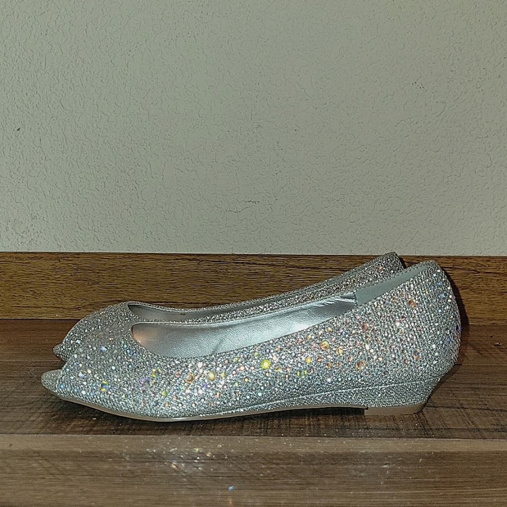 DAVIDS BRIDAL OPEN TOED ½INCH HEELS